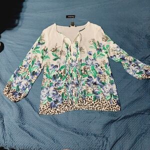 White House Black Market Blue Green Floral Blouse